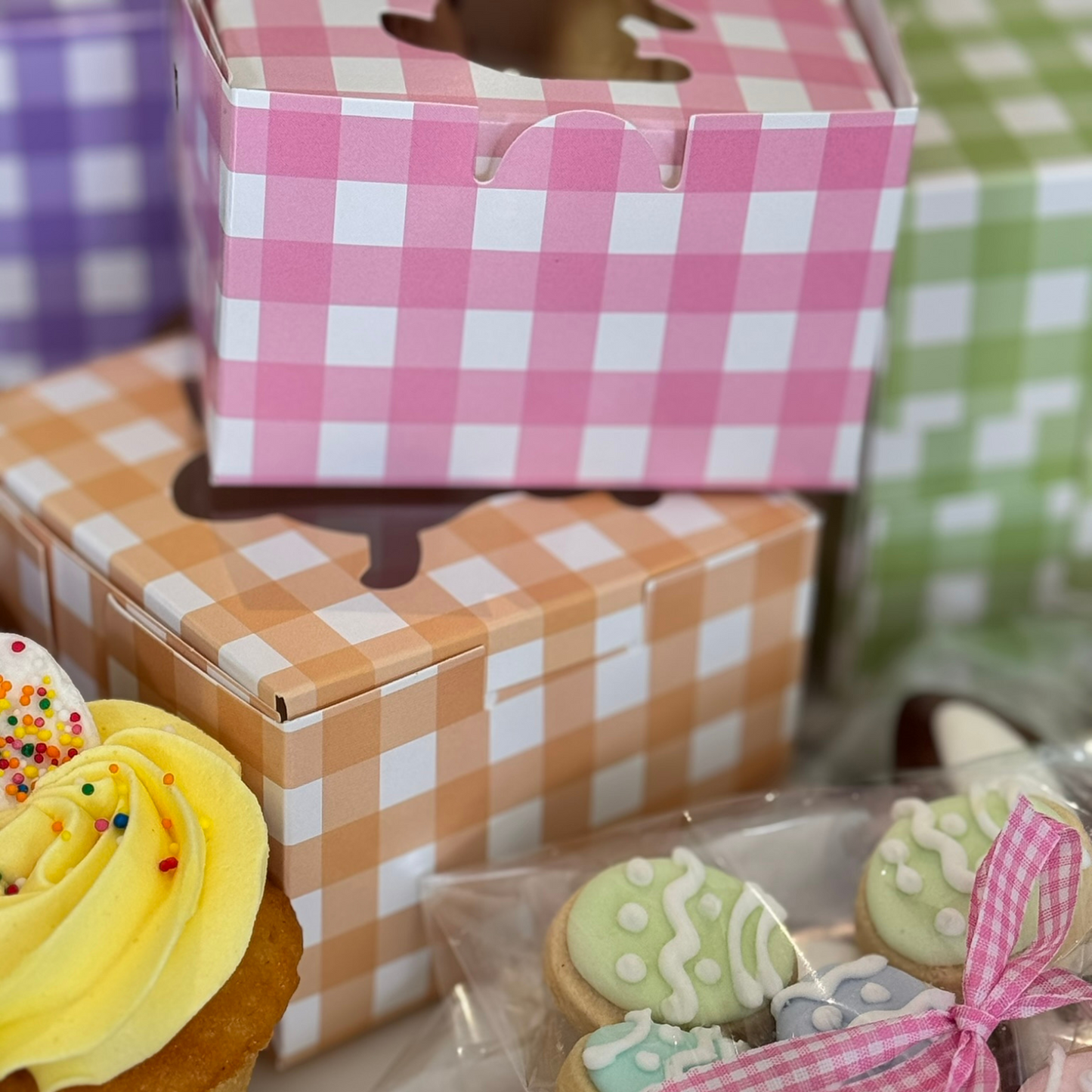 Easter Macaron Box